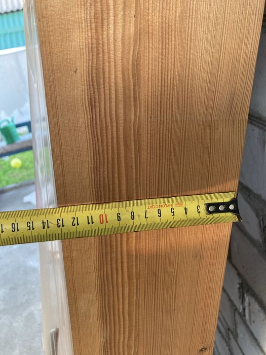 Нові деревʼяні двері в туалет та ванну, з ручками, навісами та лиштвою