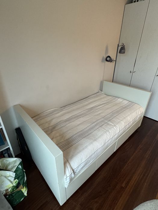 Cama individual em madeira com 4 gavetas + colchão viscoelástico