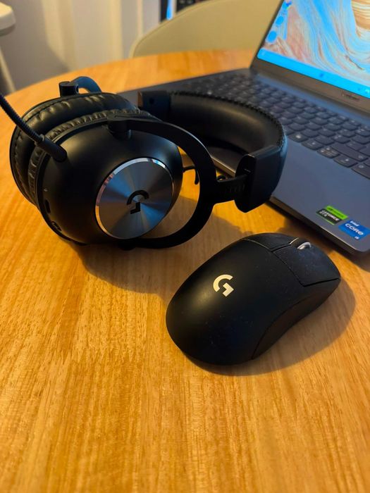 Kit Gamer Lenovo LOQ + Logitech Superlight + Headset Logitech G Pro X Wireless