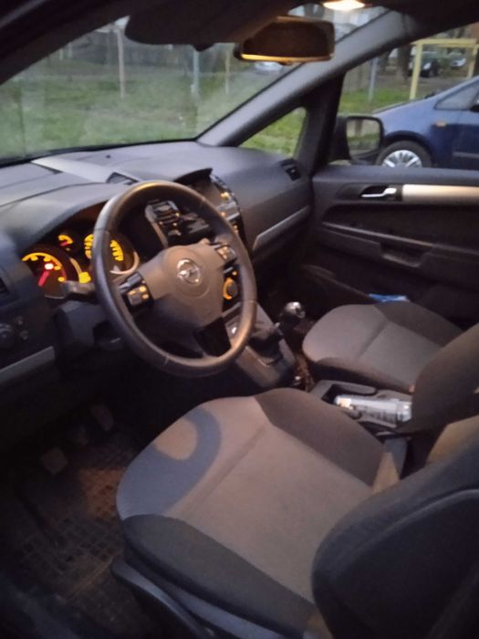 Чудовий  мінівен