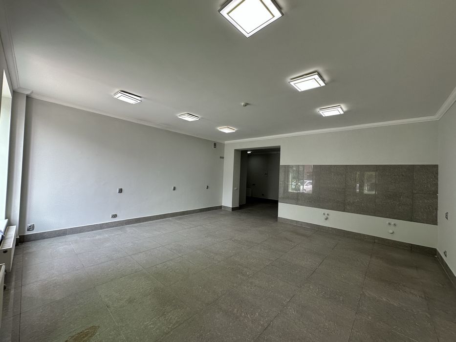 **КРУГ! Оренда 65 кв.м. Ремонт Фасад Топ місце