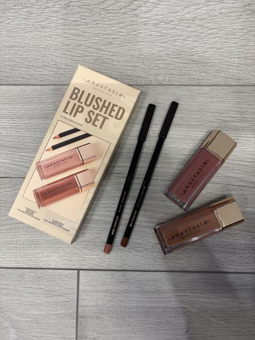 Anastasia Beverly Hills blushed lip set набір помад