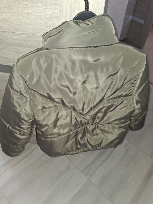 Курточка весняна