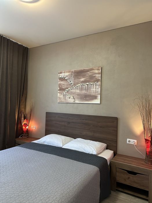 Міні-студія  для 2-х. Центр. ХНУВС. Ціна за добу. Світло завжди.