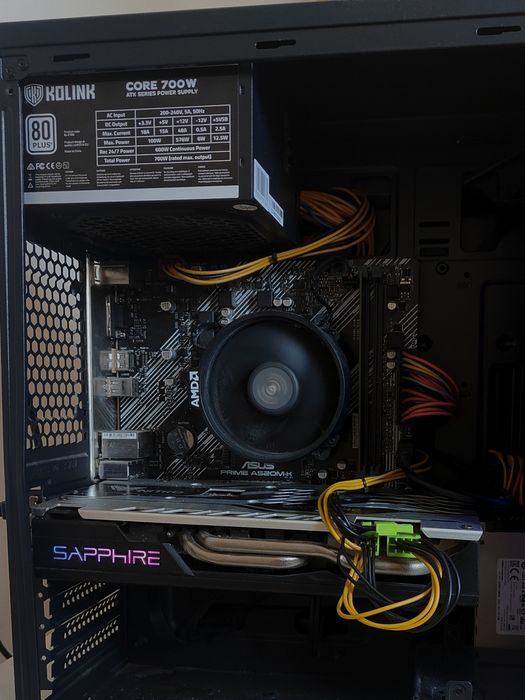 PC gamer com ecrã HP 27