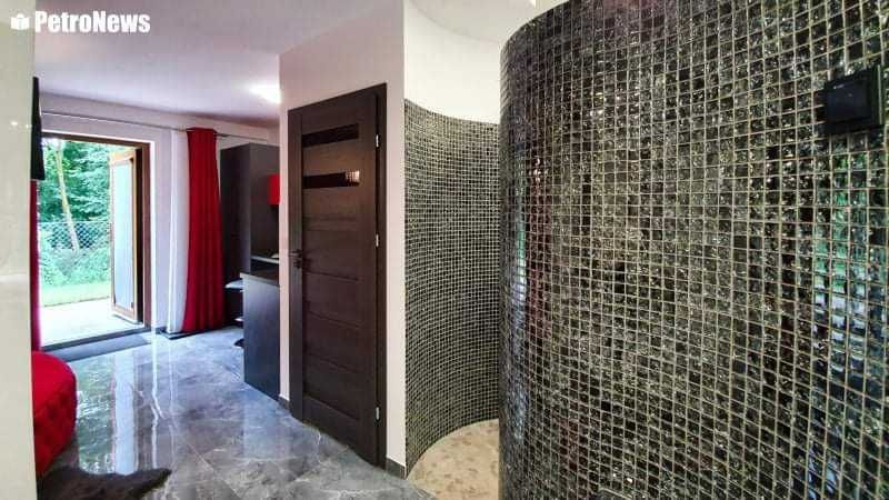 Apartament z Jacuzzi dla Par Romantyczny Love-Room Płock / Soczewka