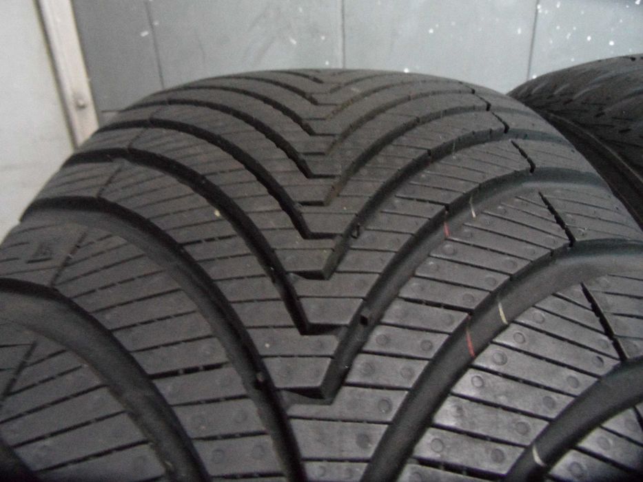 261 opony całoroczne 225/55/18
