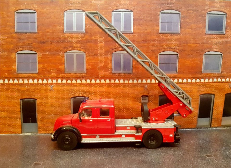Magirus Deutz bombeiros, SIKU escala 1/50