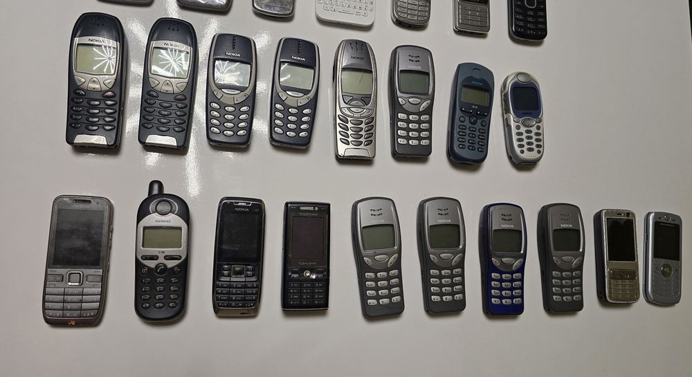 Pakiet telefonów kolekcja