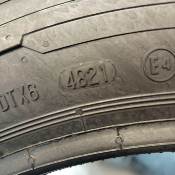215/65r16c Continental conti van contact 100