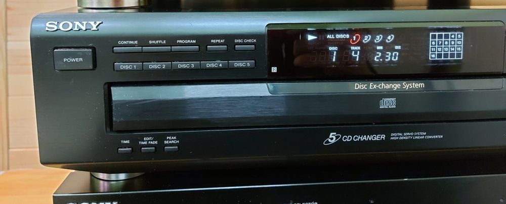 Sony CDP-CE315 odtwarzacz CD
