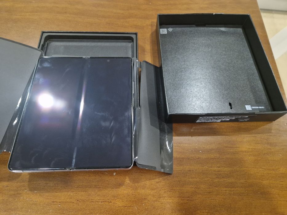 FOLD5 Cinza 512GB Impecável