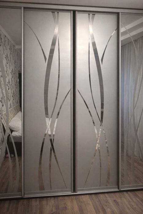 Продаются меблі , шкаф купе