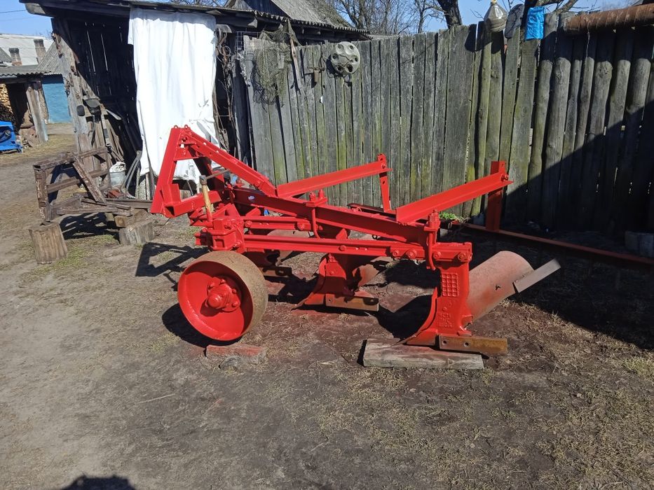 Продам плуг ПЛН 3-35 ціна 21000грн.