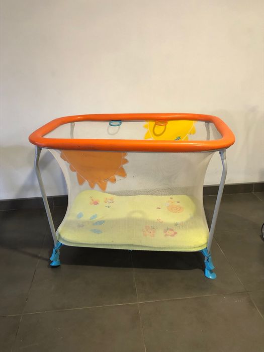 Vários produtos para bebé