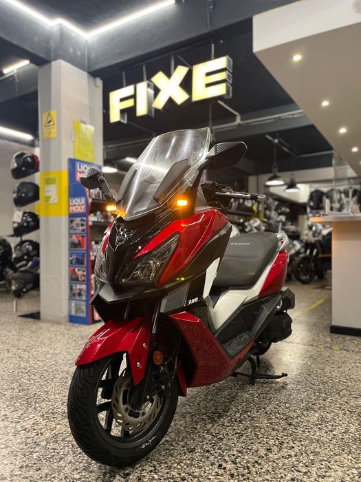 SYM Cruisym 300 de 2019 em Optimo estado, 22000 Kms Distinta, Elegante