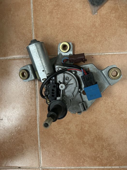 Мотор склоочисника