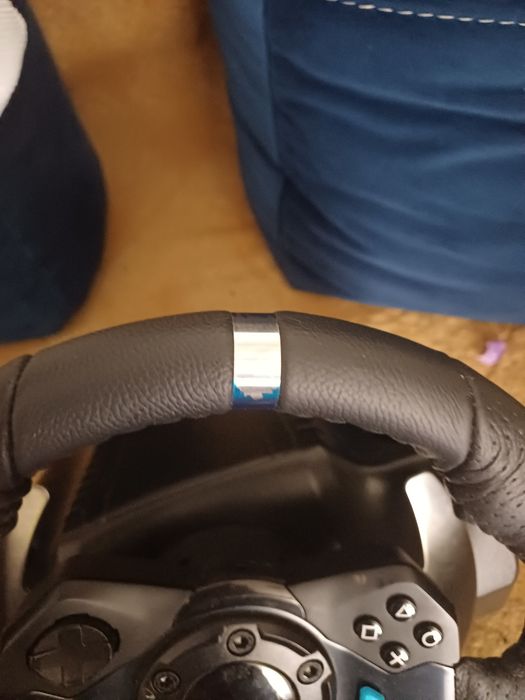 Logitech G29 + pedały + shifter – PS4 / PS5 / PC