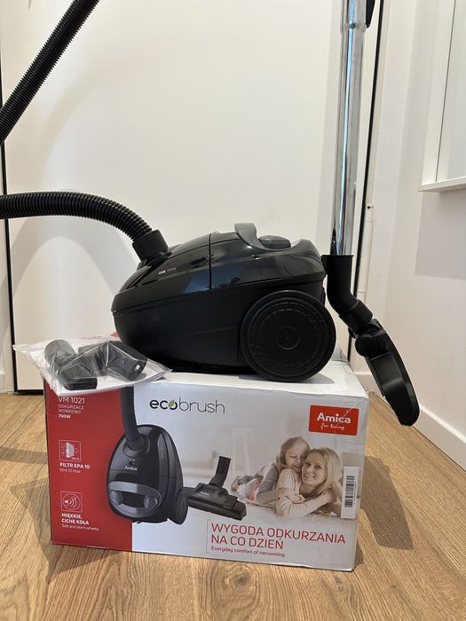 Odkurzacz Amica  VM1021+4 worki