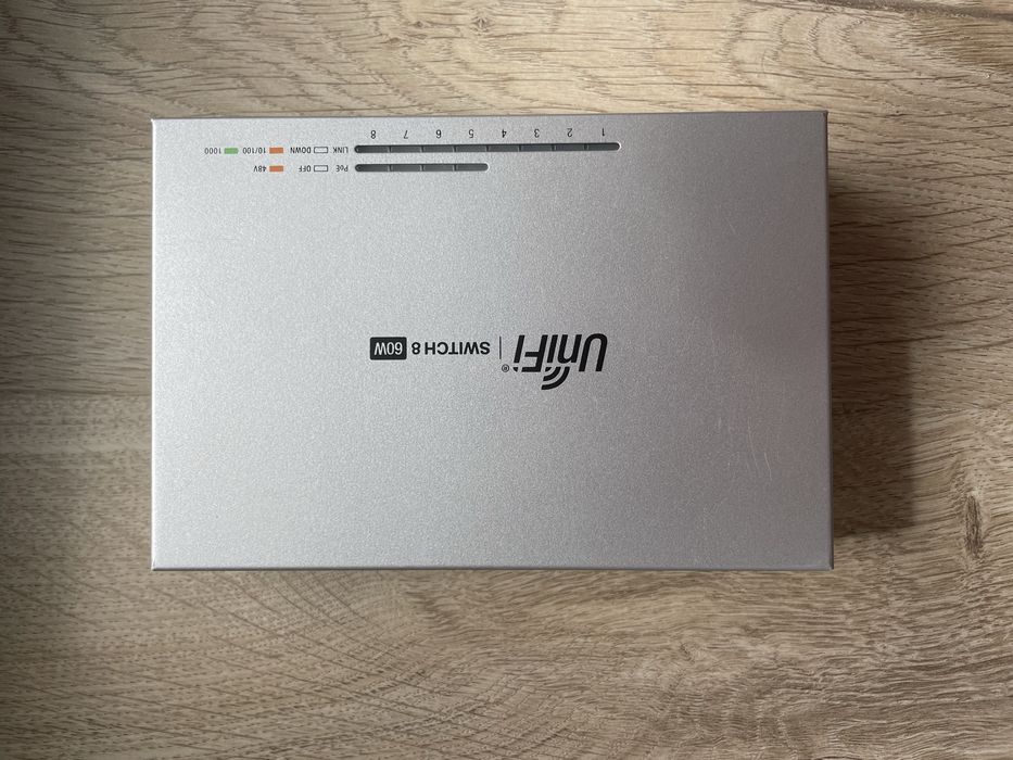 Switch Ubiquiti 8p UniFi US-8-60W (8x100/1000Mbit) 4xPoE