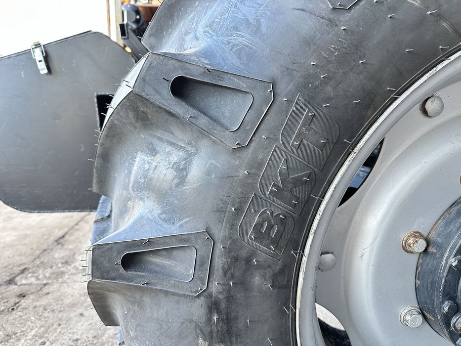 Трактор YTO X1304