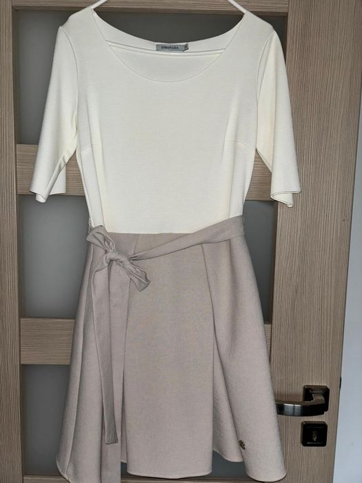 Śliczna sukienka firmy Lemonada