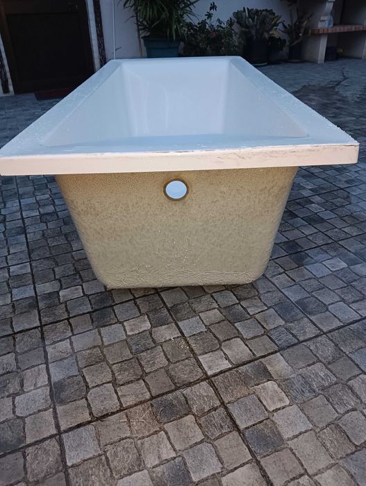 Vendo banheira 170cm x 75cm, muito bom estado