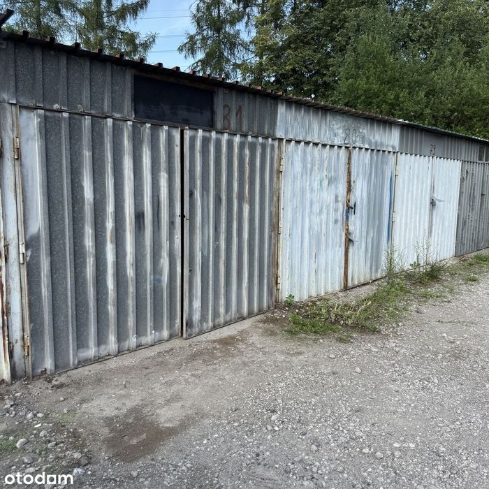 Garaż blaszany 16 m² | Prąd | Zamknięty i monitorowany teren