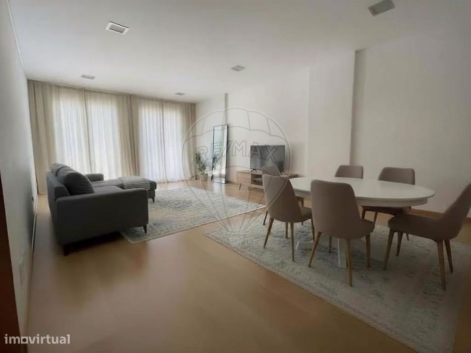 Apartamento T3 para venda — Santo António dos Olivais, Coimbra