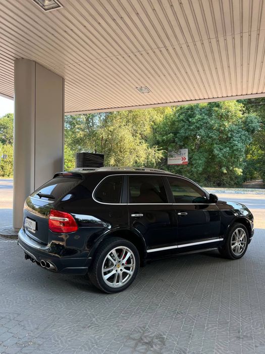Porsche Cayenne 4.5 turbo