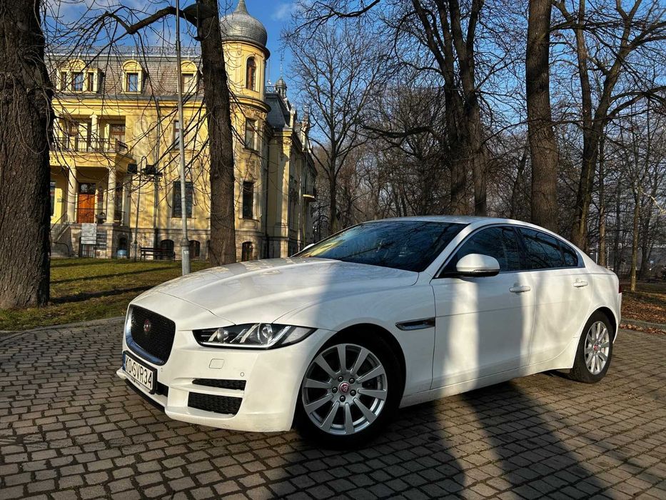 Sprzedam Jaguar XE 2016 2.0D biały, skóra, Android/Apple car, żyleta