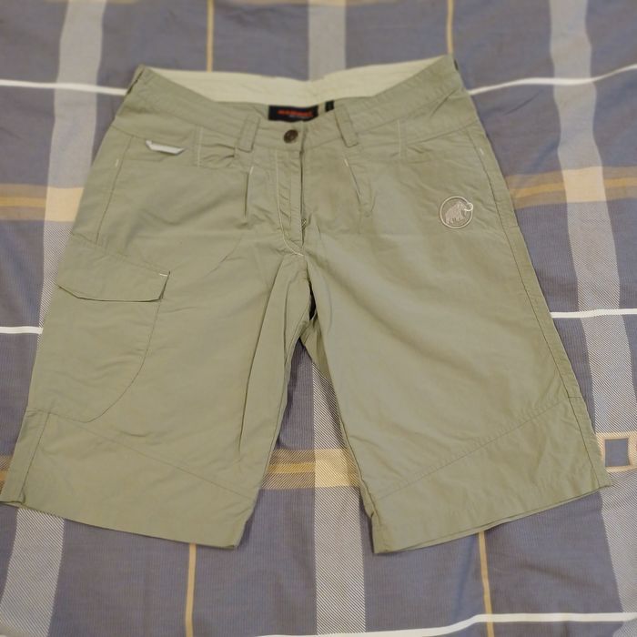 Женские шорты MAMMUT