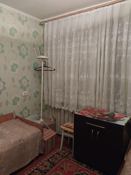 Окрема кімната для хлопця на Київській(комунал.врах