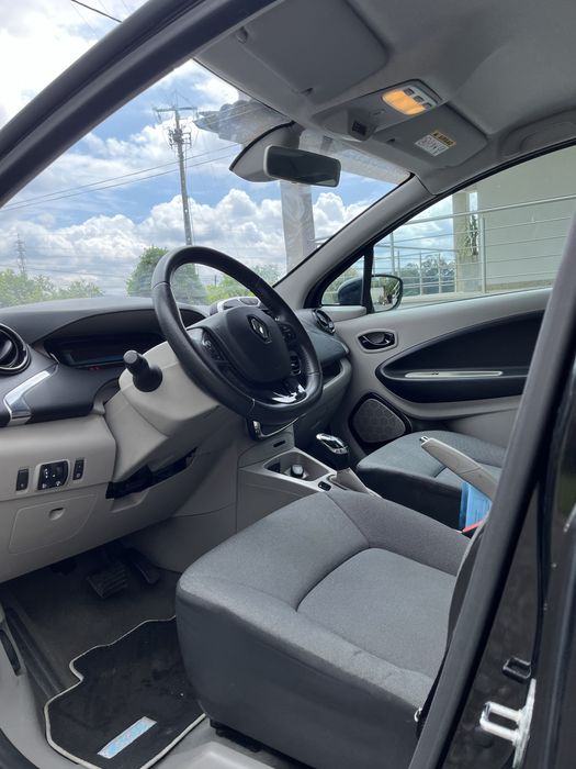 Renault zoe ano 2015 comlVA  Dedutivel