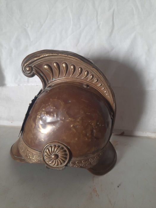 Capacete antigo dos bombeiros franceses