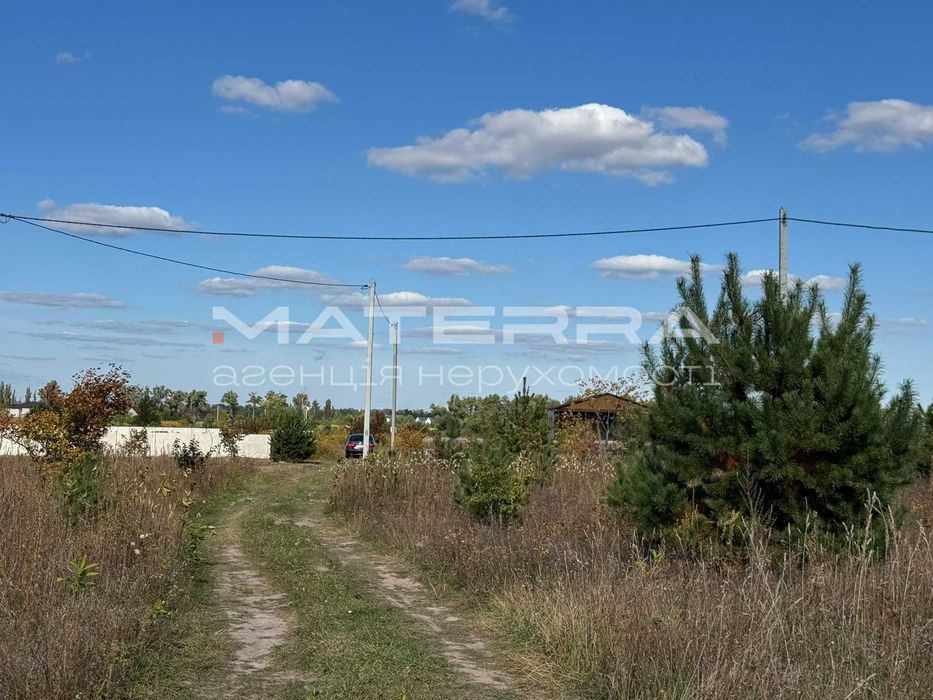 Бобриця Продаж ділянок від 5 соток під забудову від 12 500$