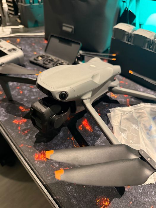 Drone Dji Air3S Fly more combo