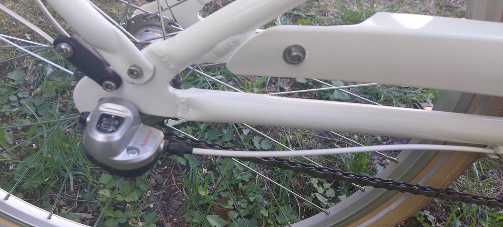 Rower miejski Unibike Viva 3, 26" biały