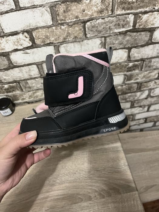 Зимові сапожки для дівчинки