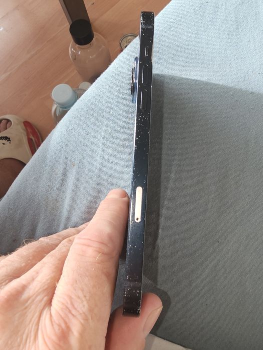 Iphone 14 plus zablokowany