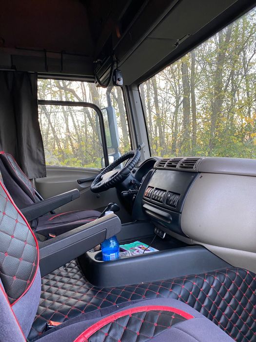 Автомобіль Даф СF