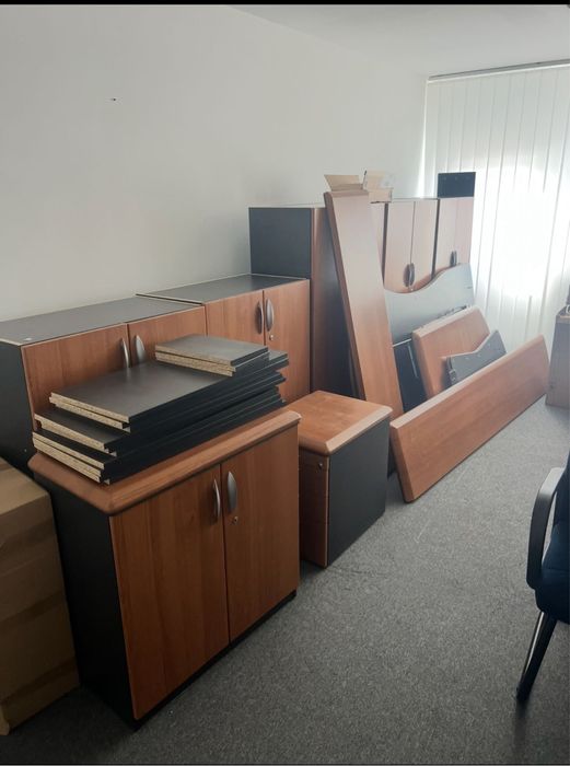 Meble biurowe - szafki biurka krszesla sofa!