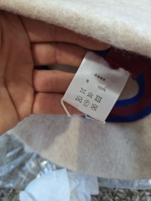 Bucket vivienne  westwood  wełna