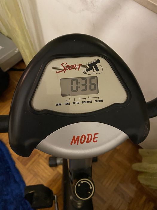 Static Bicycle with Pedals439962276159170561