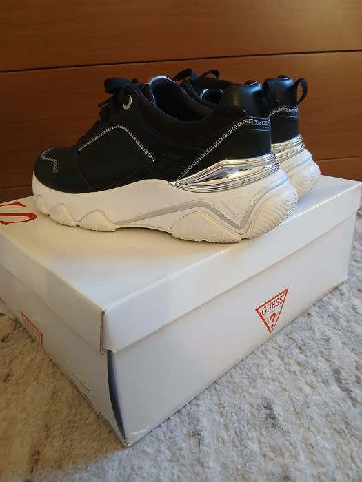 Sapatilhas mulher - GUESS