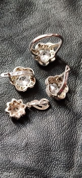 Кольцо и серьги  и подвеска925 пробы с церкониями заводское