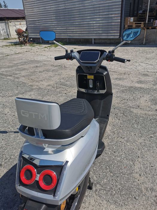 Электроскутер GTM Flex 1500W 72V 26Ah (83817)с гарантией без пробега