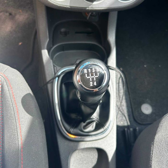 Opel Corsa 1.3 CDTI 2500€