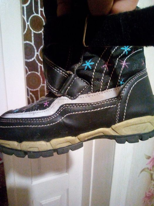 Зимові сапоги для дівчинки