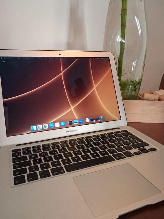 MacBook Air 2015 i5 8gb